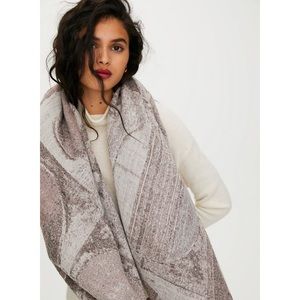 Aritzia Blanket Scarf Wool